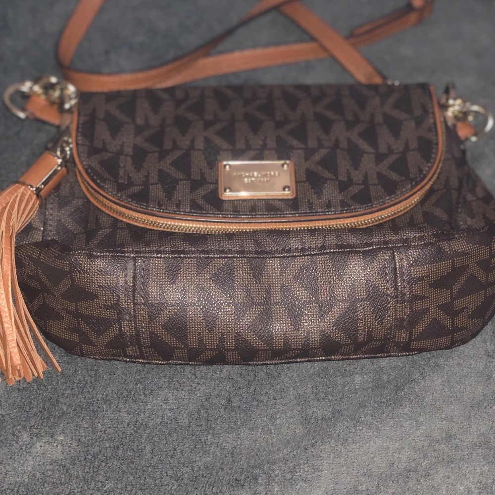 Michael Kors crossbody bag